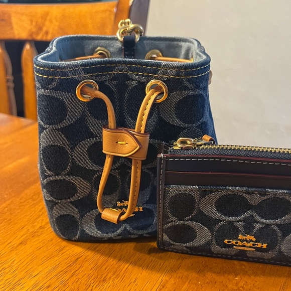 Coach drawstring wristlet denim and card case - Picture 1 of 7